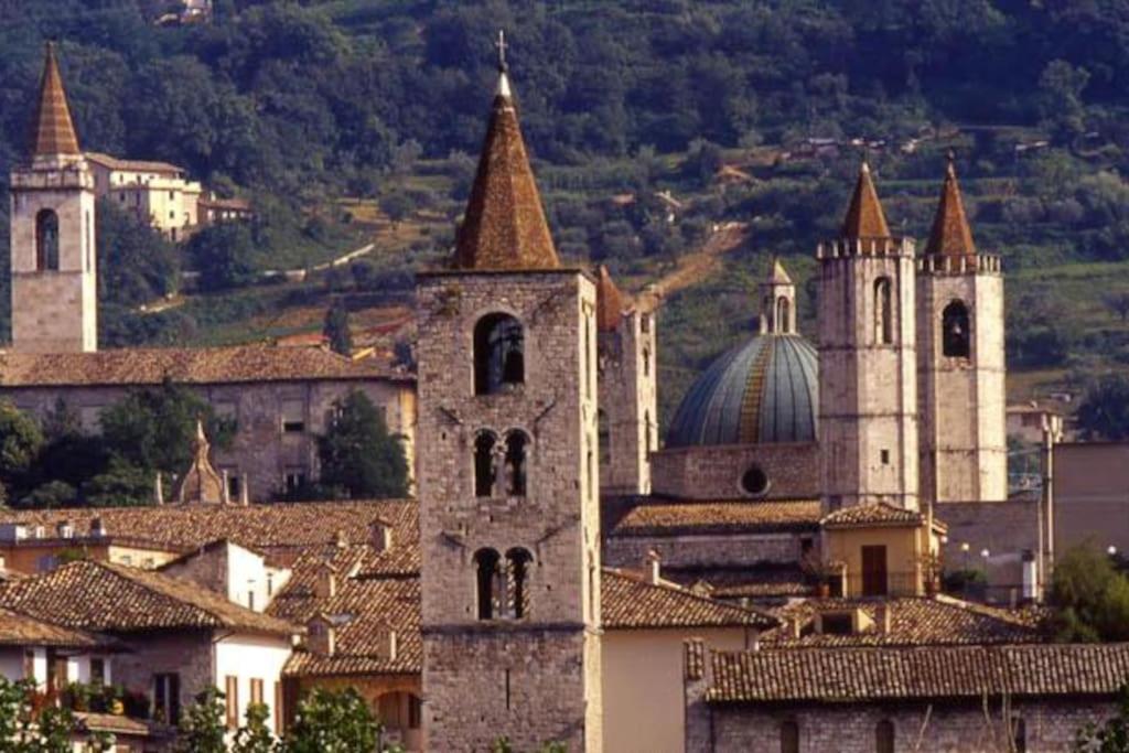 Charme In Centro With Private Parking Lägenhet Ascoli Piceno Exteriör bild